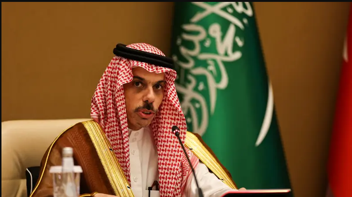 Saudi, Kuwaiti foreign ministers discuss regional developments