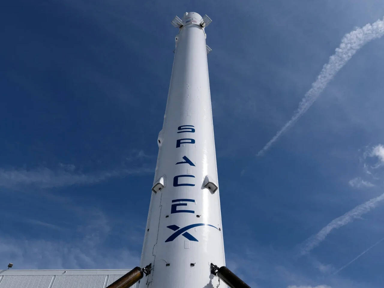 Will SpaceX paint its rocket pink? Investor questions go beyond Moon and Mars ahead of first results