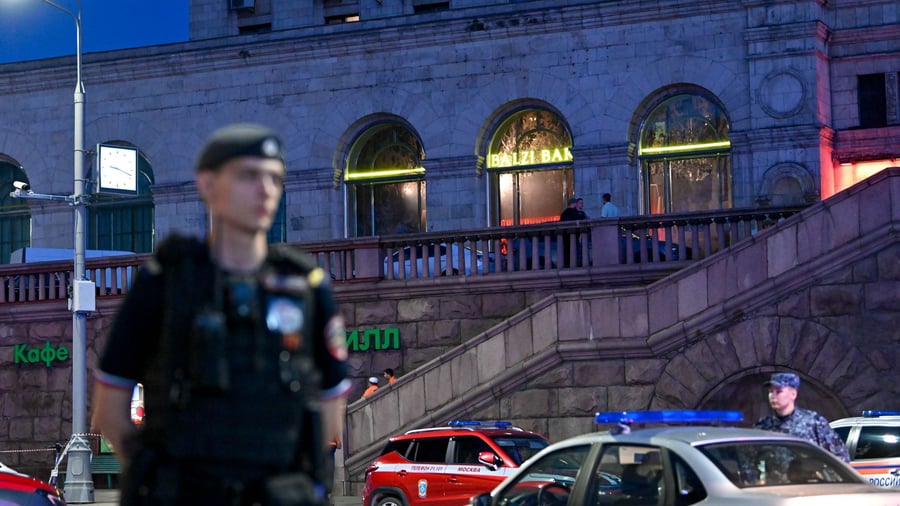 Explosion of explosives: Moscow: Authorities keep mum after "terrorist attack"