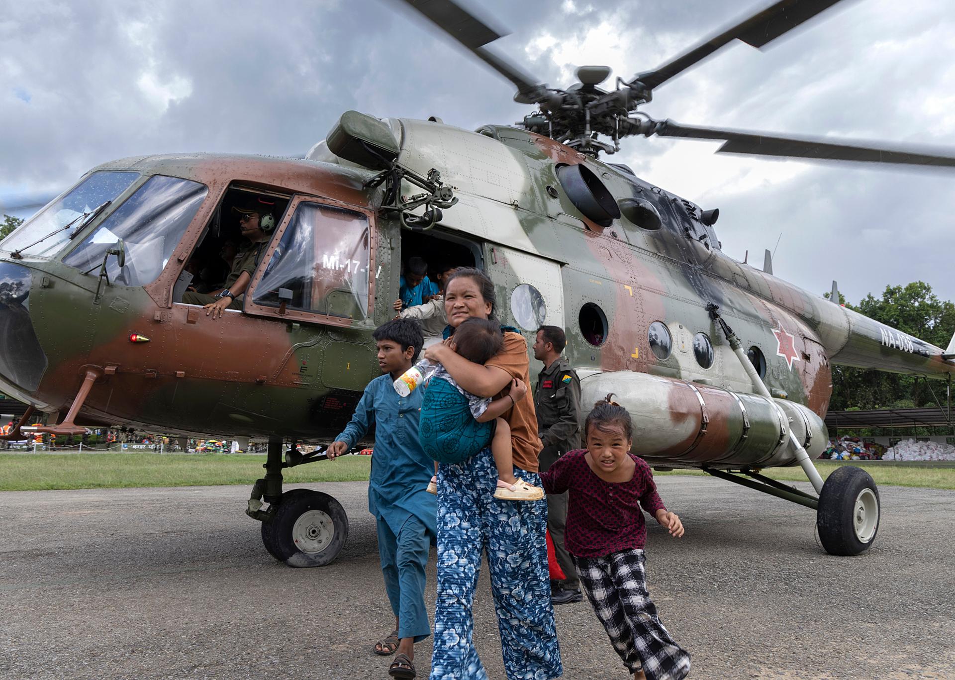 Korean response team heads to flood site in Nepal in search of 9 missing