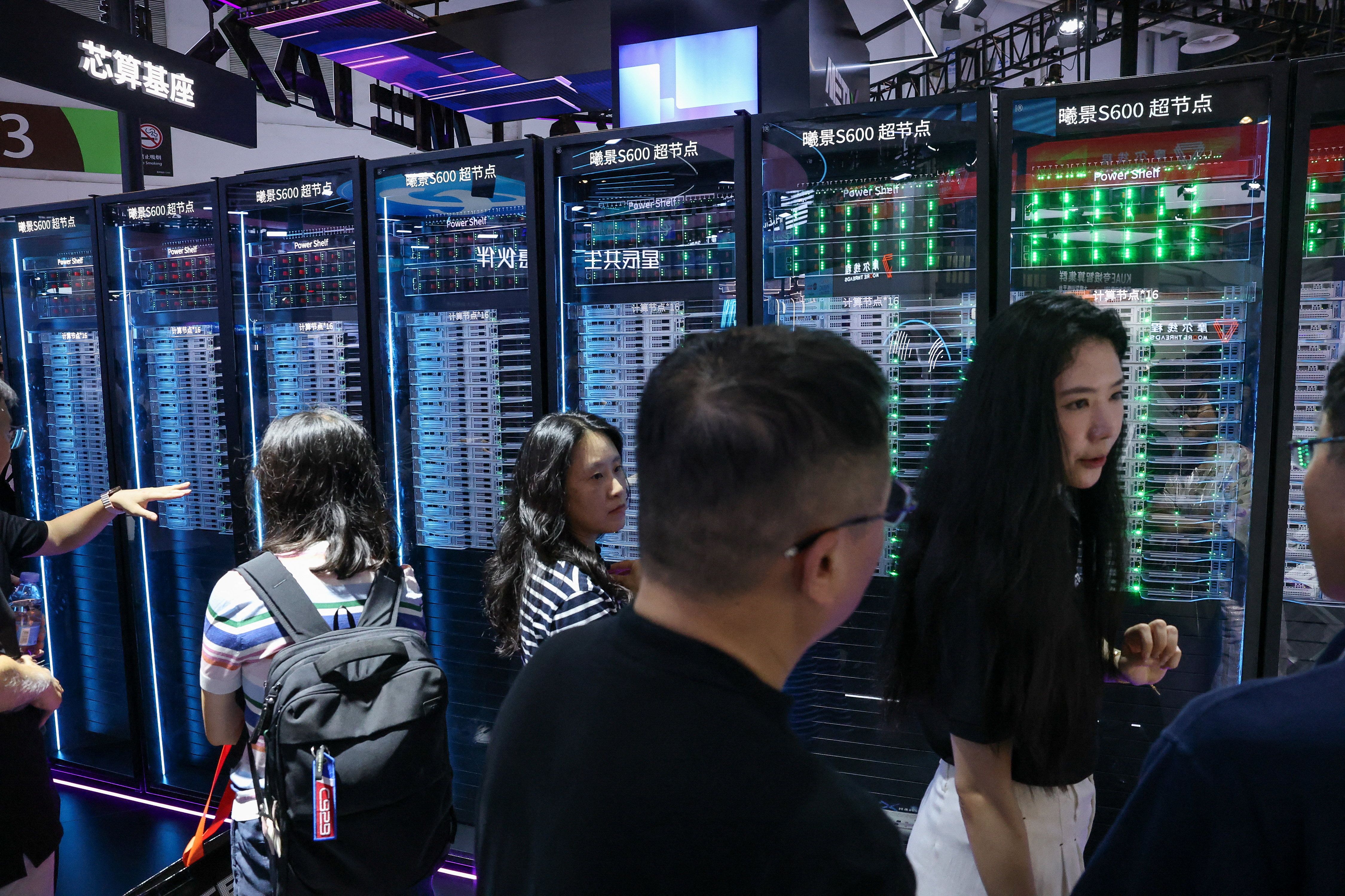 Open-weight AI models are catching up to the frontier, analysis finds