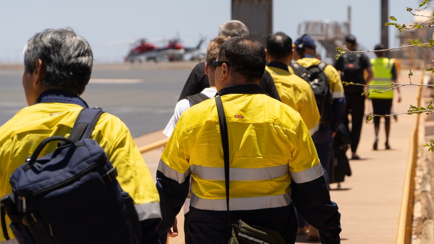 Mining cities concerned census fails to count FIFO 'ghost population'
