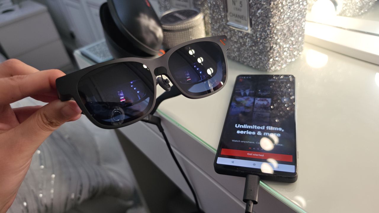 Viture's new Pro XR glasses have the most useful party trick ever