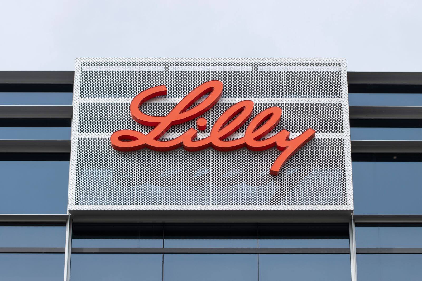 Is Eli Lilly Stock Outperforming the Dow?