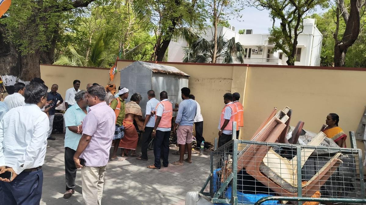 Encroachments demolished along Girivalam path in Tiruvannamalai