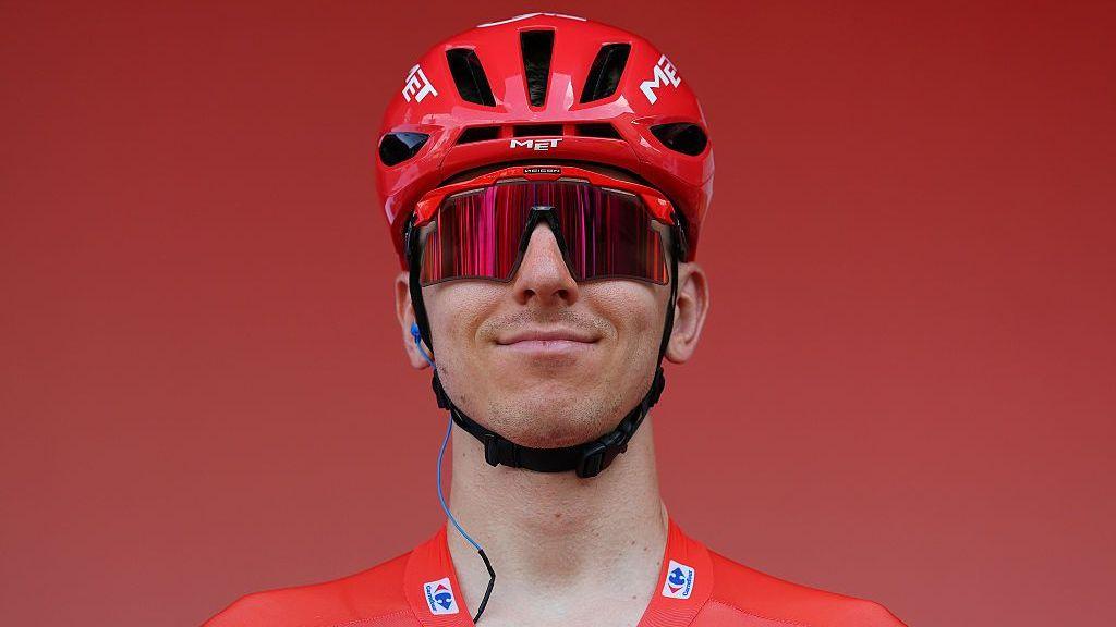 Leader Pogacar abandons Vuelta after crash
