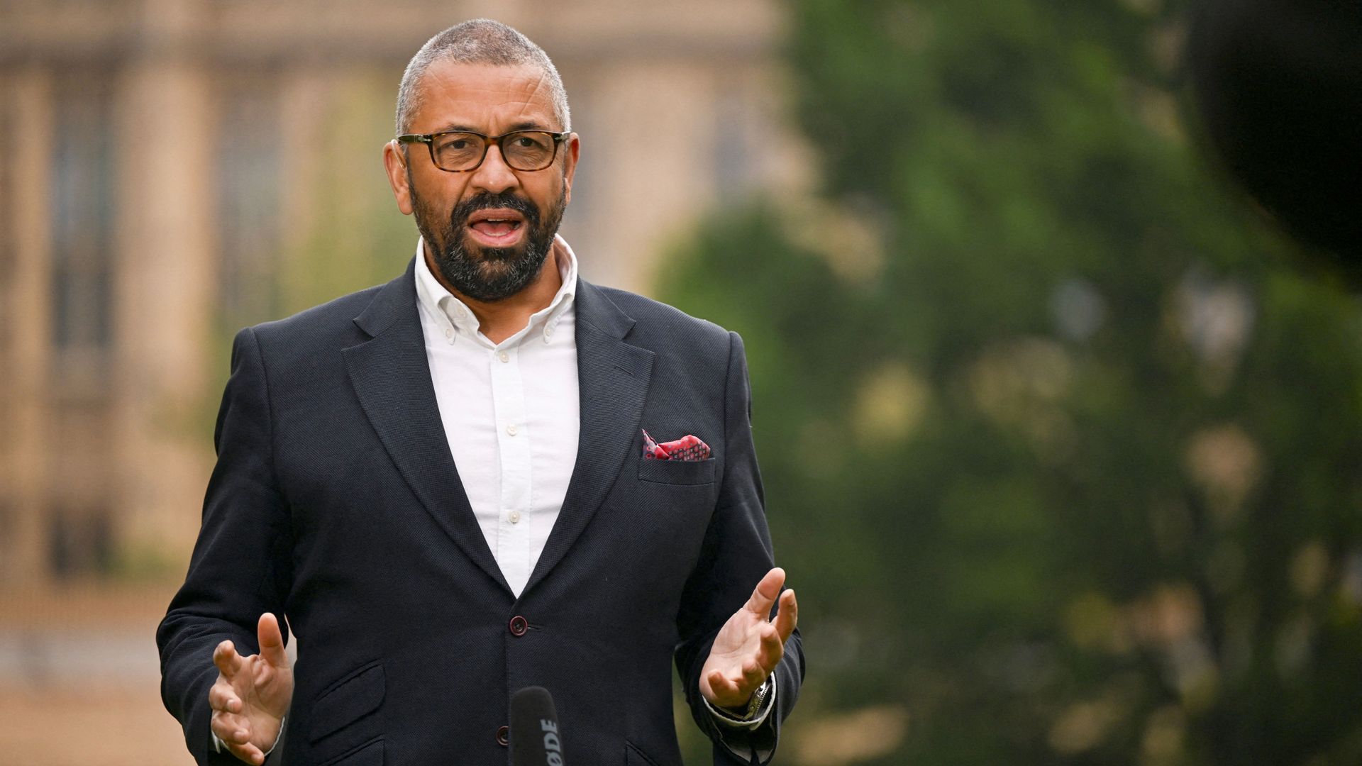'Big-hitting' Tory MP quits shadow cabinet to stand for London mayor