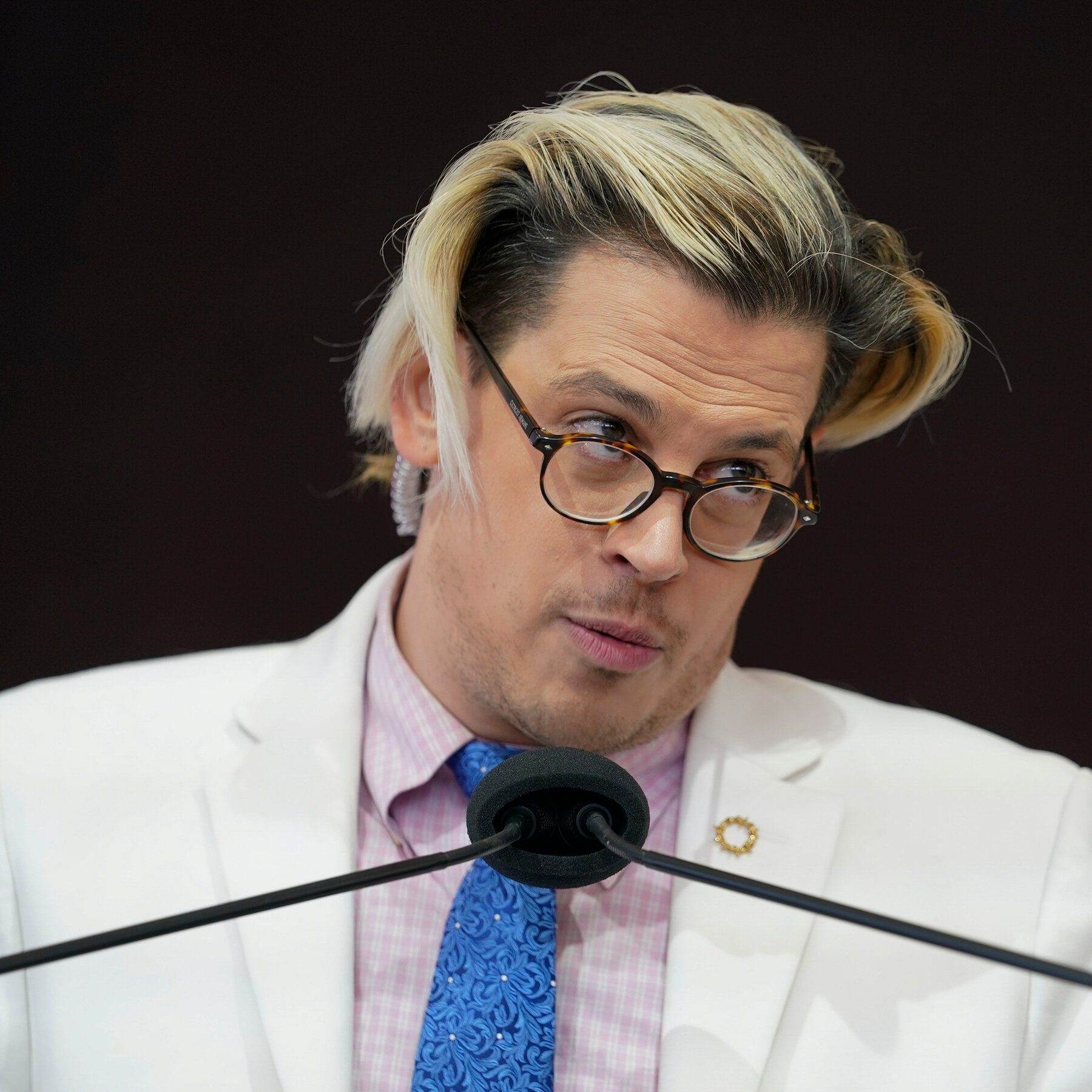 Milo Yiannopoulos, Right-Wing Agitator, Deported Home to U.K.