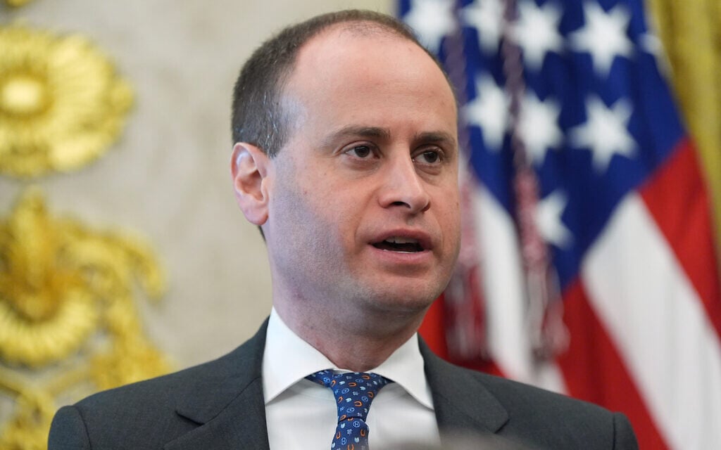 Trump announces staff secretary Will Scharf will be his new White House counsel