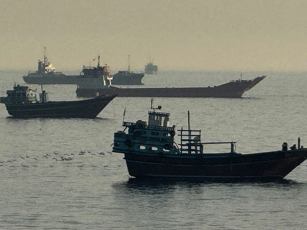 Iran Guards say won't reopen Hormuz without US meeting Tehran's demands