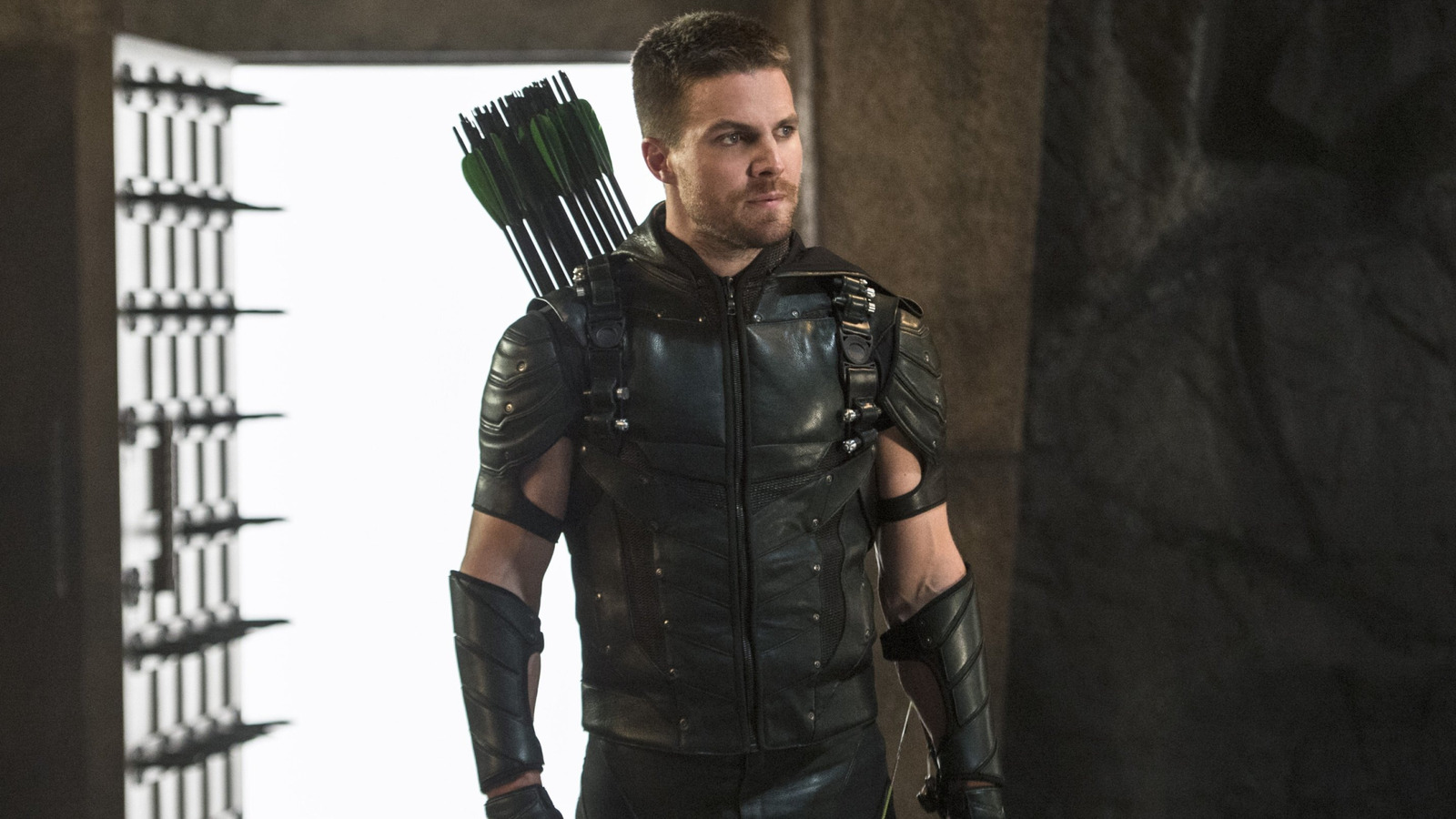 Arrow Star Stephen Amell Made His Acting Debut On This Acclaimed LGBTQ+ Drama