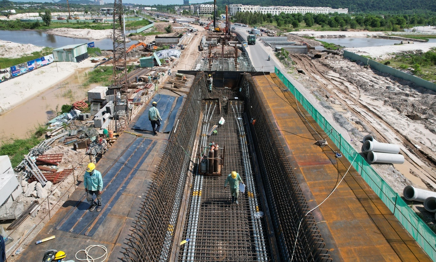 Phu Quoc light rail speeds up, eyes June 2027 trial ahead of APEC summit