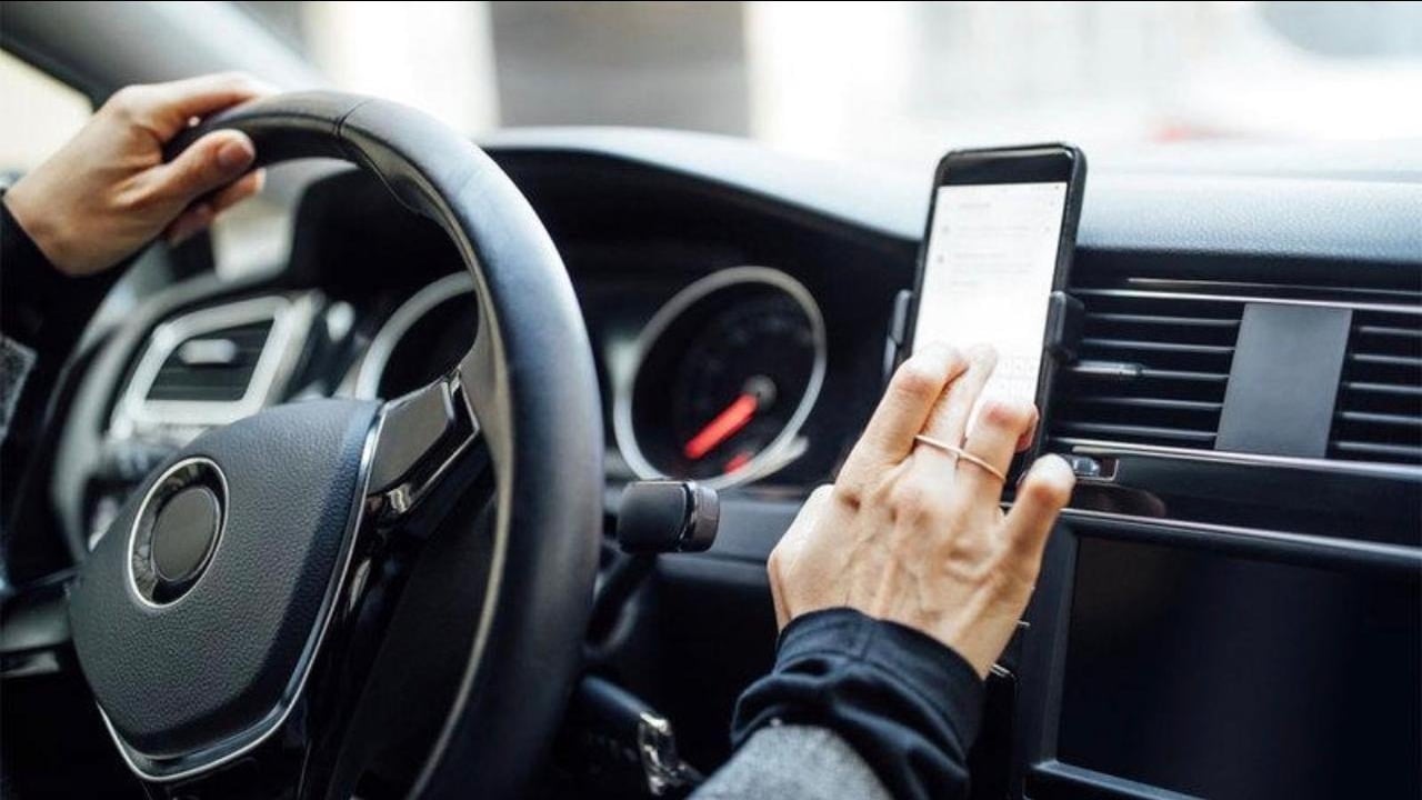 Live streaming behind the wheel a growing trap for Saudi drivers