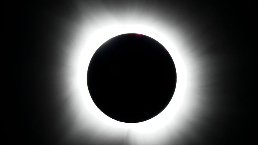For the eclipse on 12.8.: In the moon's shadow: How researchers use the solar eclipse