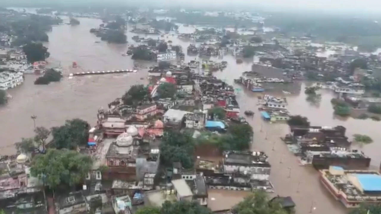 Chitrakoot flood alert as Mandakini rises; CM Mohan Yadav visits affected families
