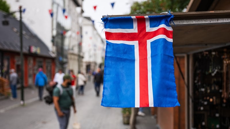 'No' camp leads slightly in Iceland EU talks referendum