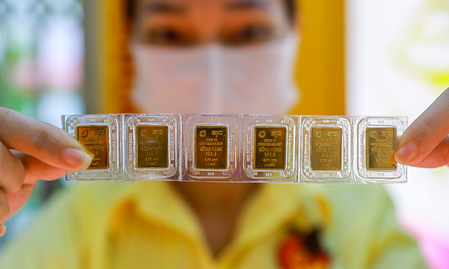 Which Southeast Asian country saw gold demand fall in Q2?