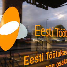Estonia axes unemployment benefit for young people finishing conscription