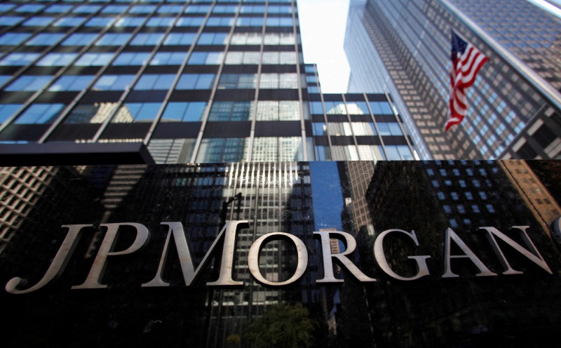 JP Morgan raises S&P 500 year-end target to 8,000
