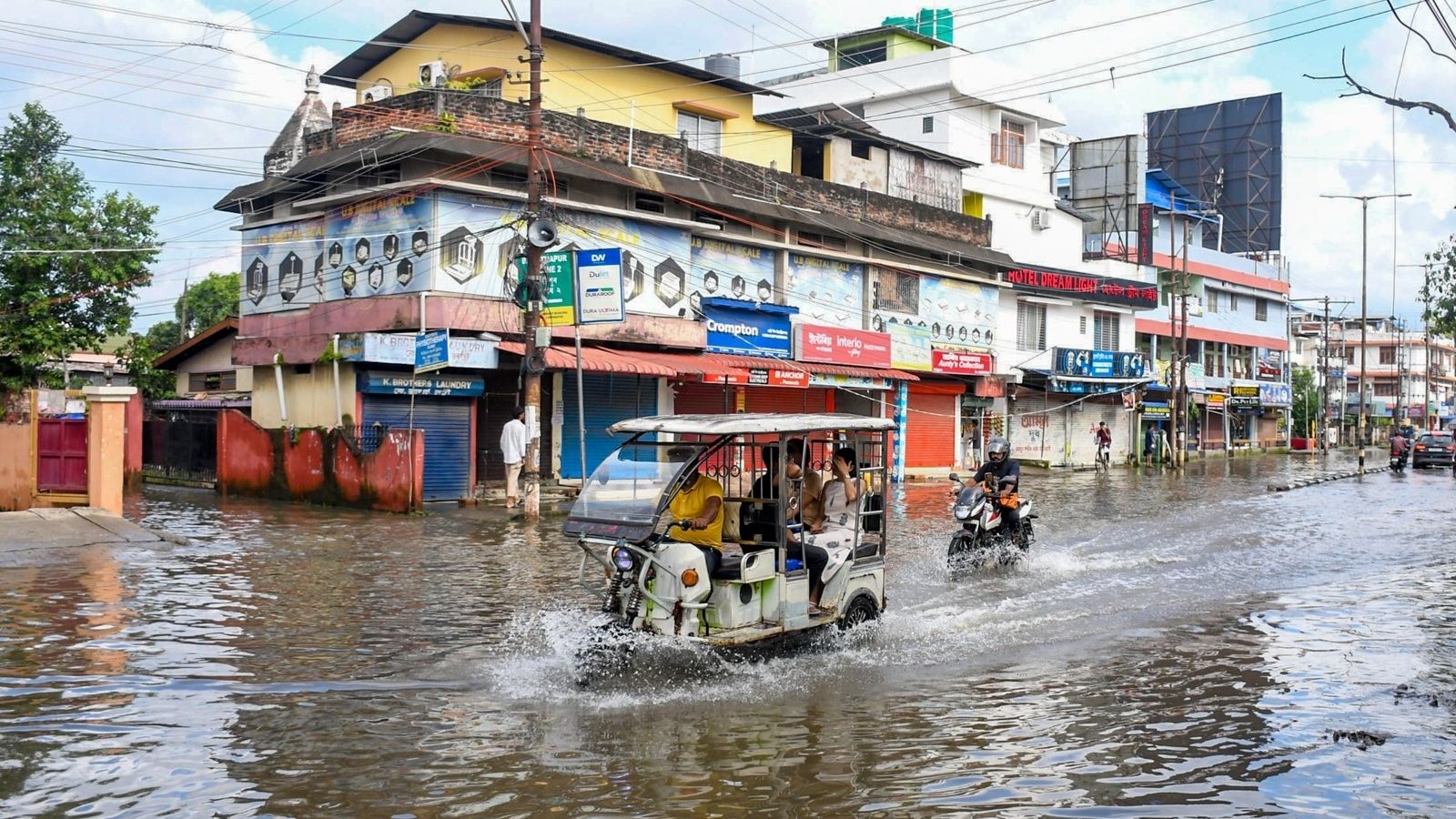 Assam floods: Death toll hits 100, relief and rescue operations continue