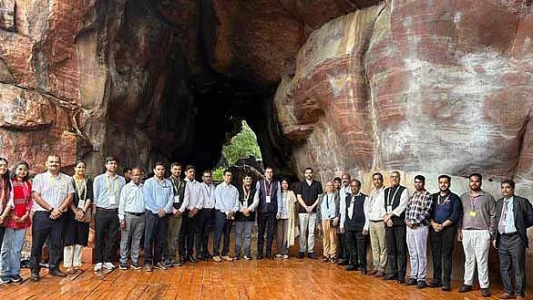BRICS Delegates Explore Bhimbetka’s Prehistoric Rock Art Amid Rain In MP