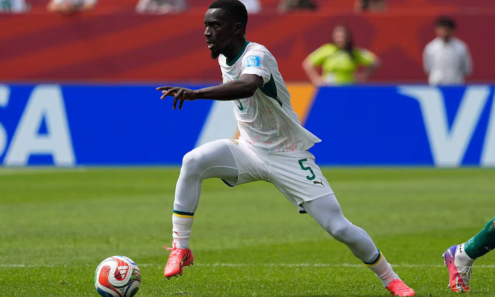 Former Everton midfielder Gueye joins Saudi Diriyah