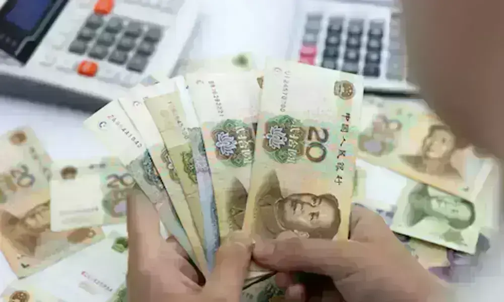 China's yuan flat but further gains expected on strong exports