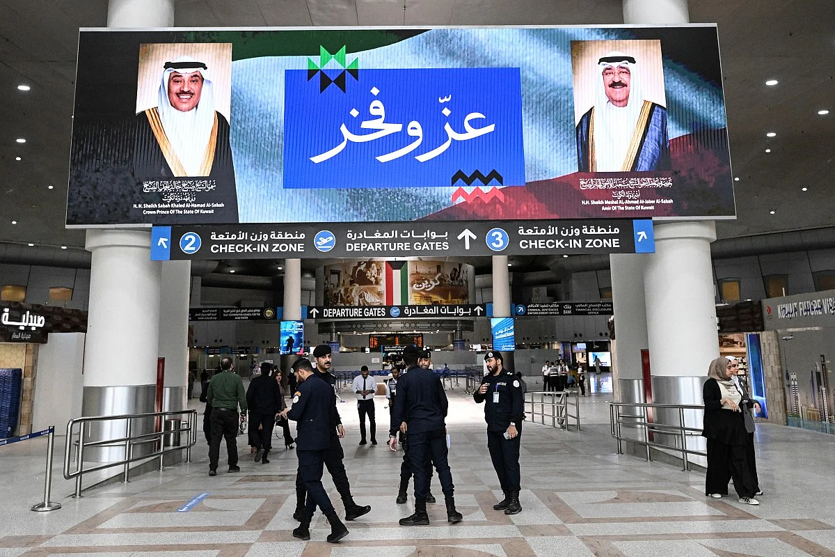 Flying from UAE to Bahrain or Kuwait? Which airlines are operating now