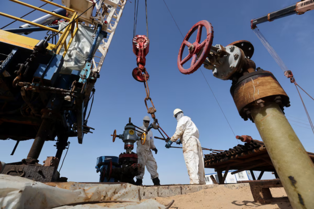 Oil rises on uncertainty over reopening of Hormuz