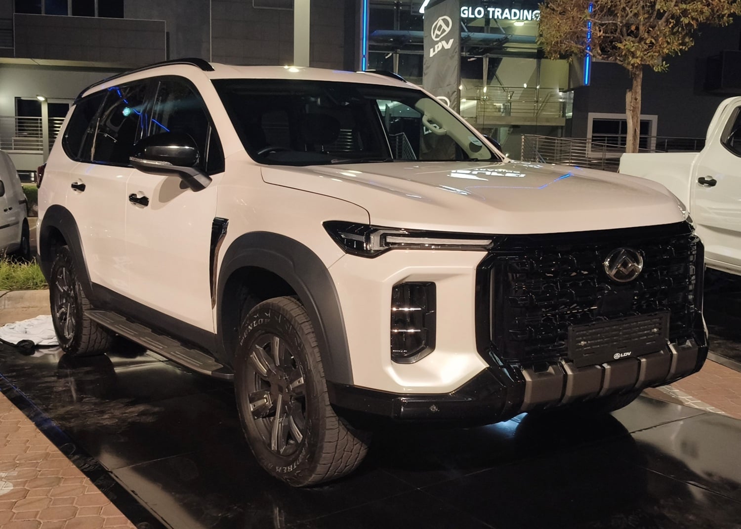 LDV’s Fortuner rivalling D90 gains new more affordable variant