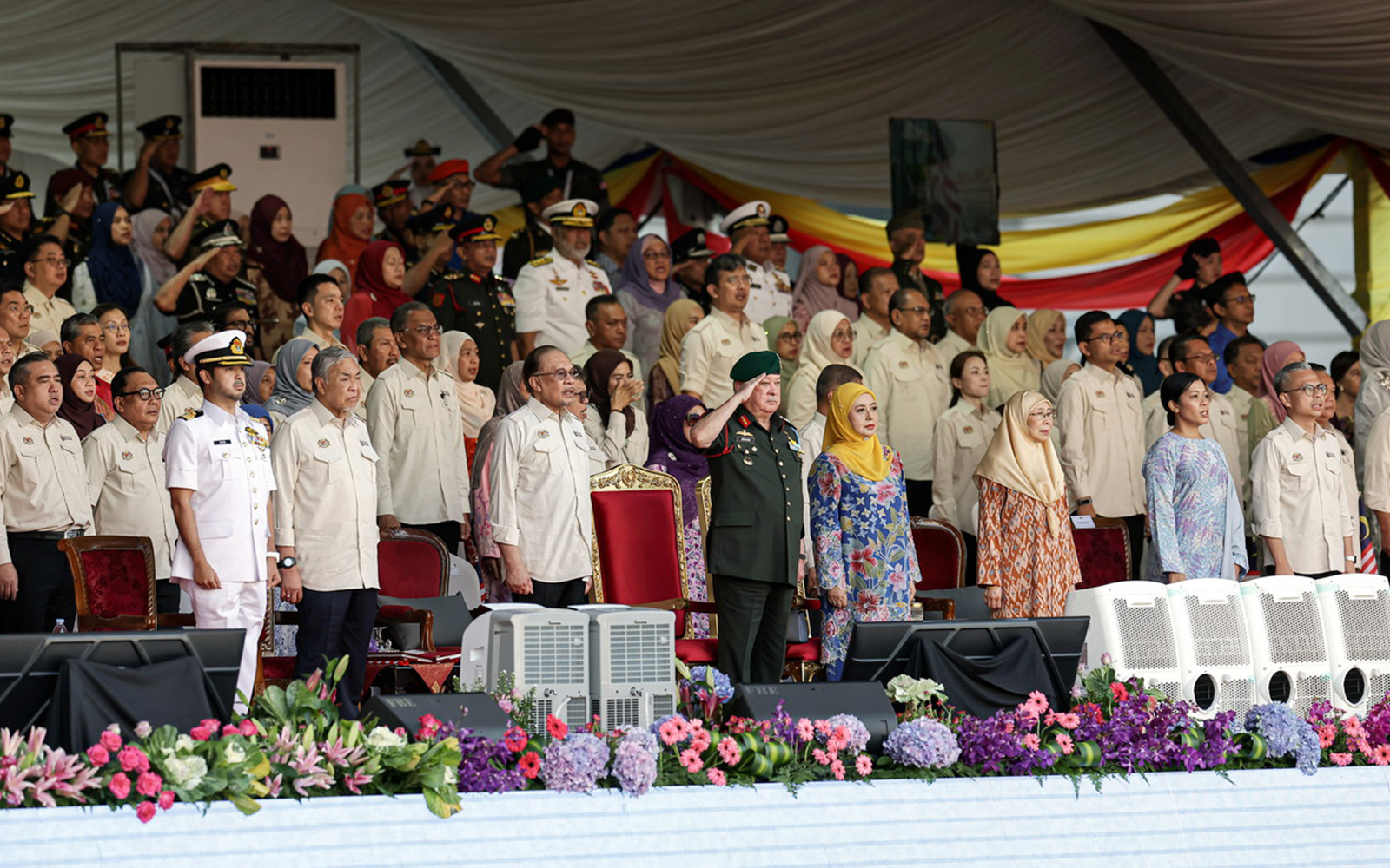 King and queen grace National Day celebrations at Dataran Putrajaya