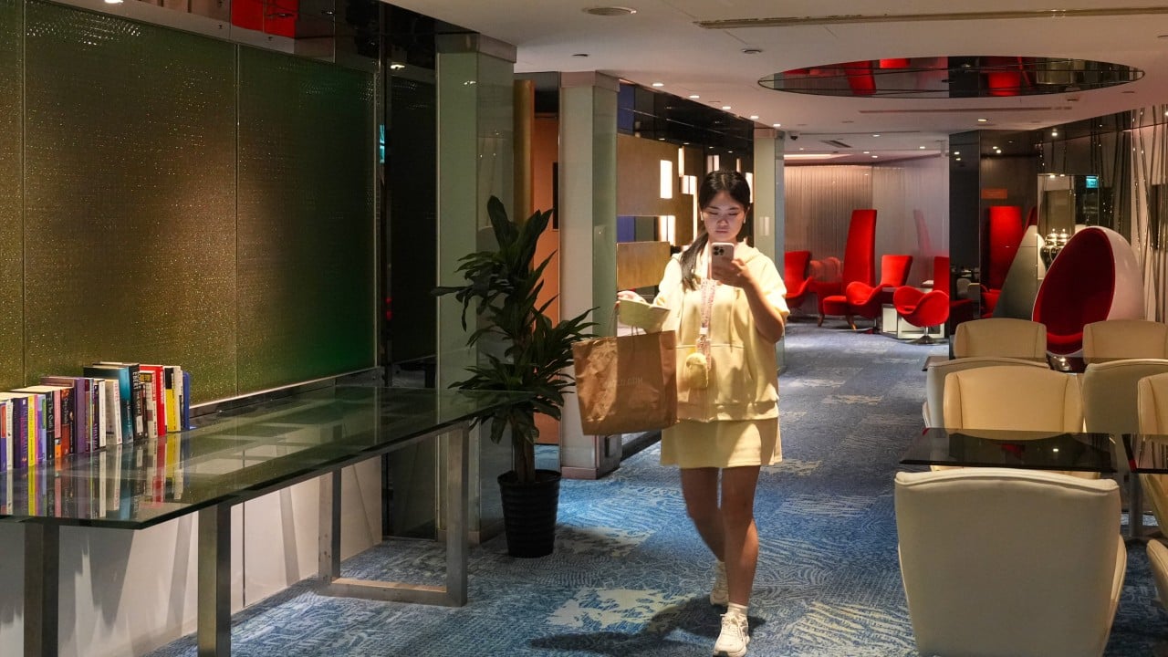 Hong Kong hotel sector recovery elusive for unprepared investors