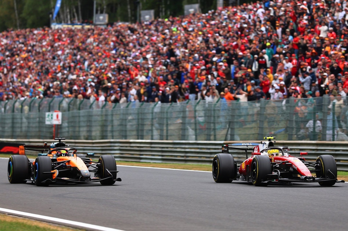 McLaren "disappointed" not to pick up rotating rear wing as quickly as Ferrari