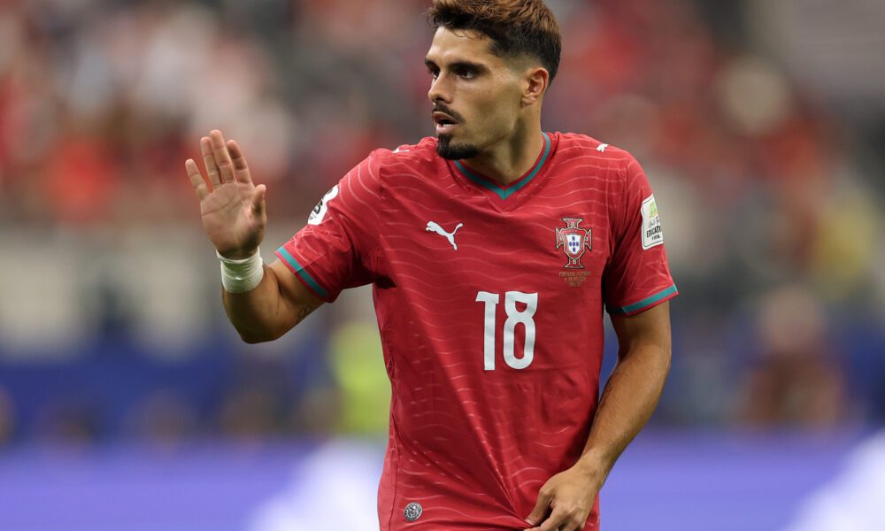 Arsenal inform Pedro Neto’s agents of their interest in signing him