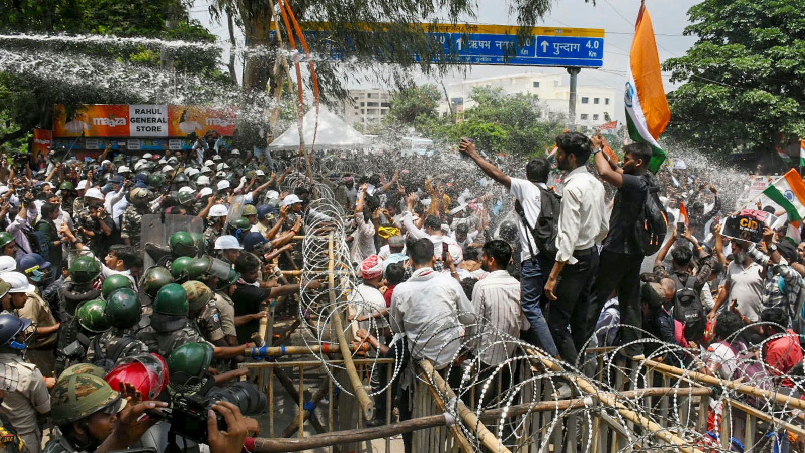 Lathi-charge, tear gas and a sea of protesters: Jharkhand anger reaches Assembly