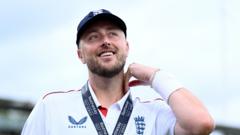 Robinson's rhythmical action reminiscent of McGrath - Agnew