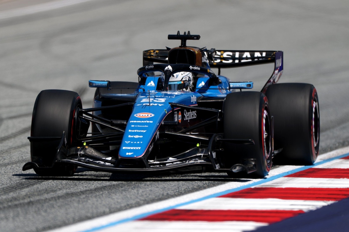 Williams called out for 'overpromising and underdelivering' amid 2026 F1 woes