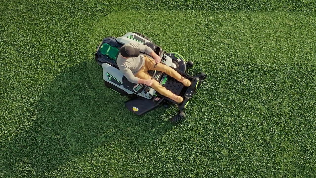 5 Best Riding Mowers for Fall, From Leaf Duty to the Last Cut of the Season