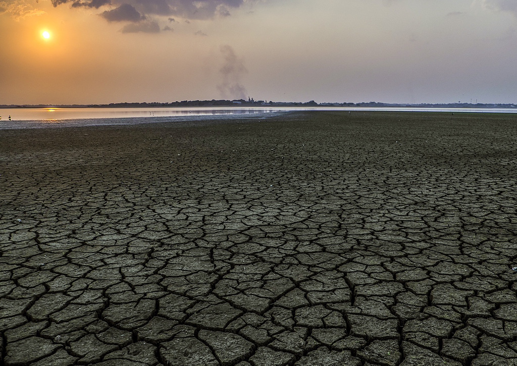 Record July heat in regions home to 900mil people