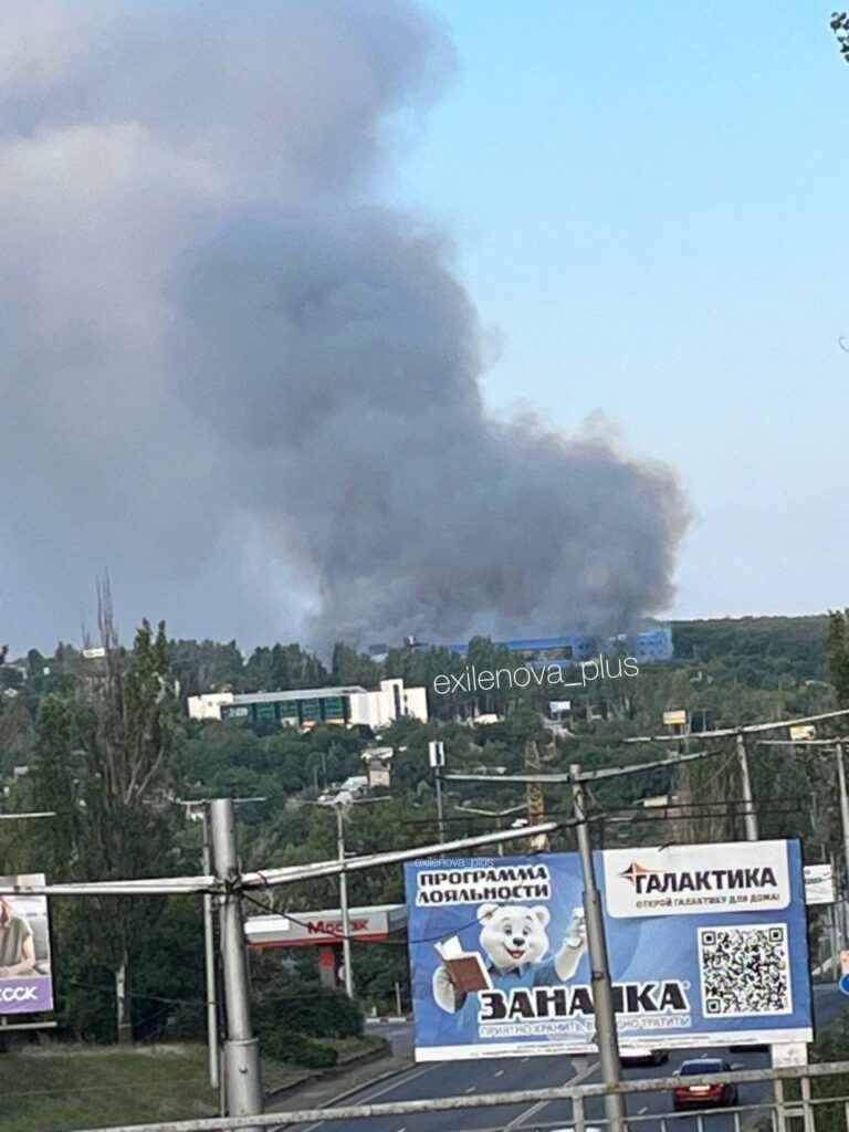 Drones strike Russian oblasts overnight: thick smoke over a Nizhnekamsk refinery as Crimea’s Krasnoperekopsk industrial zone burns