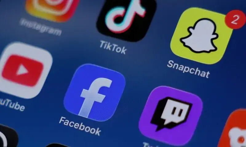 IHC seeks replies from ministries, Pemra, PTA on plea seeking regulation of social media use by children