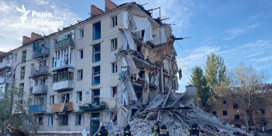 FAB-500 damages 32 apartment buildings, hotel and kindergarten in Sloviansk