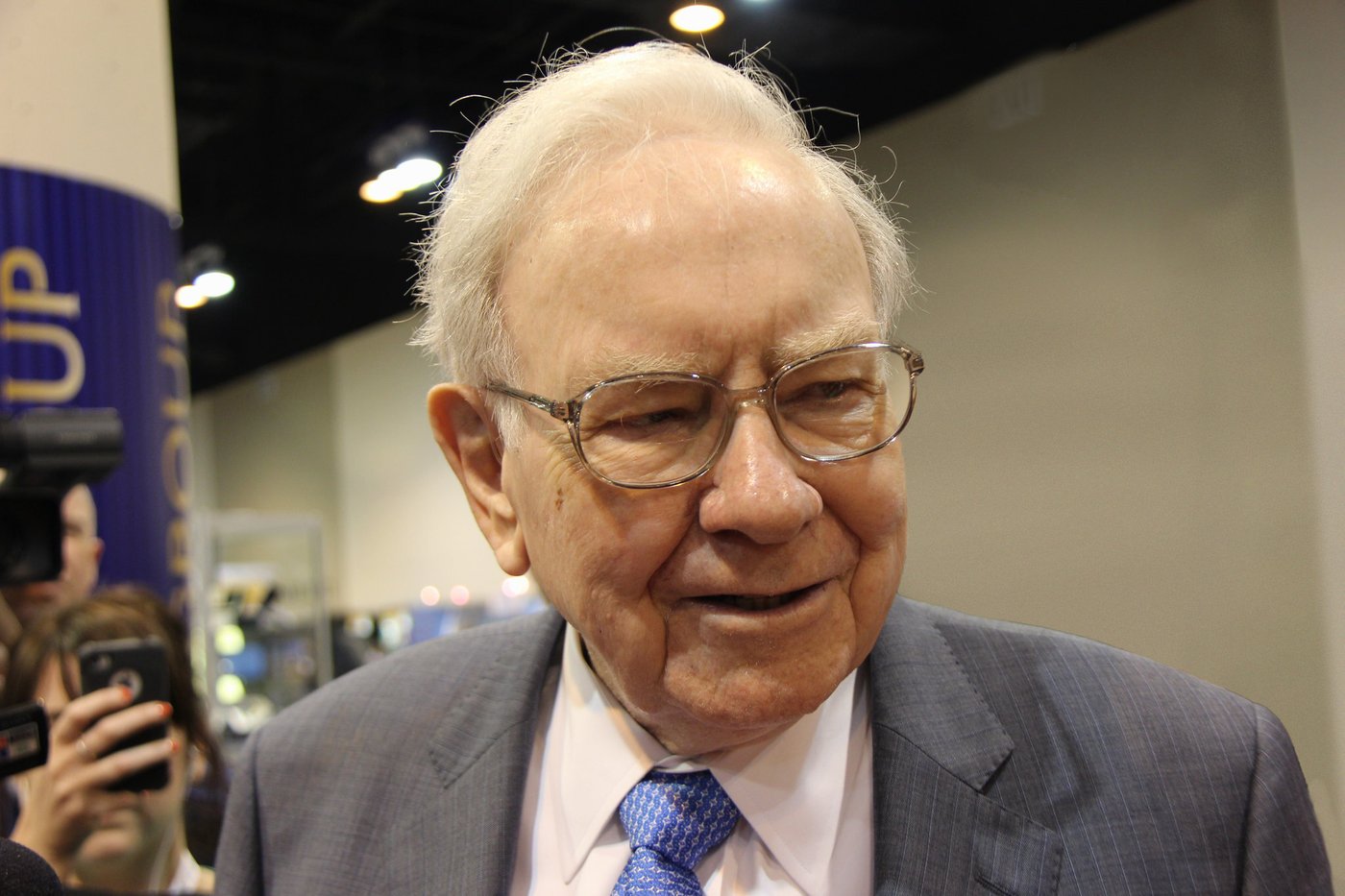 As the Stock Market Sounds an Alarm, Warren Buffett Just Offered a Blunt Warning for Investors