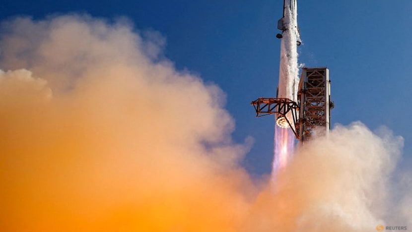 Retail investors sold SpaceX shares for first time on Friday