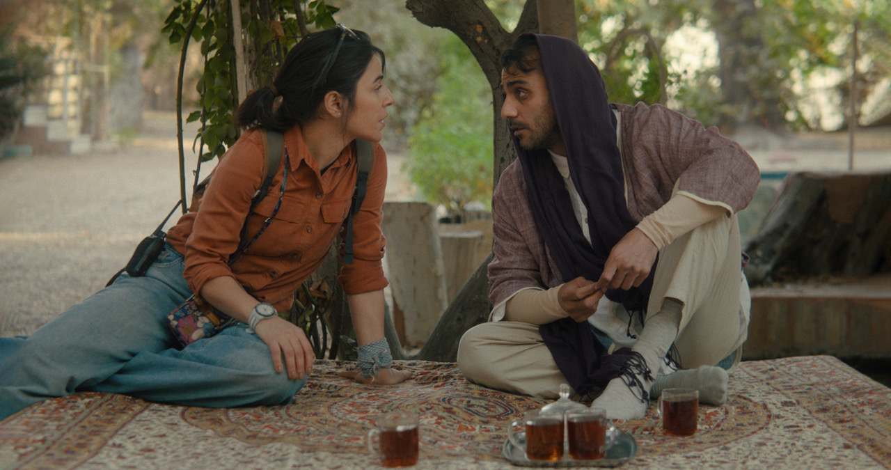 DreamLab Films Boards Satirical Iranian TIFF Title ‘Head to Head’ In Which Male Cast Forced To Coverup + First Clip