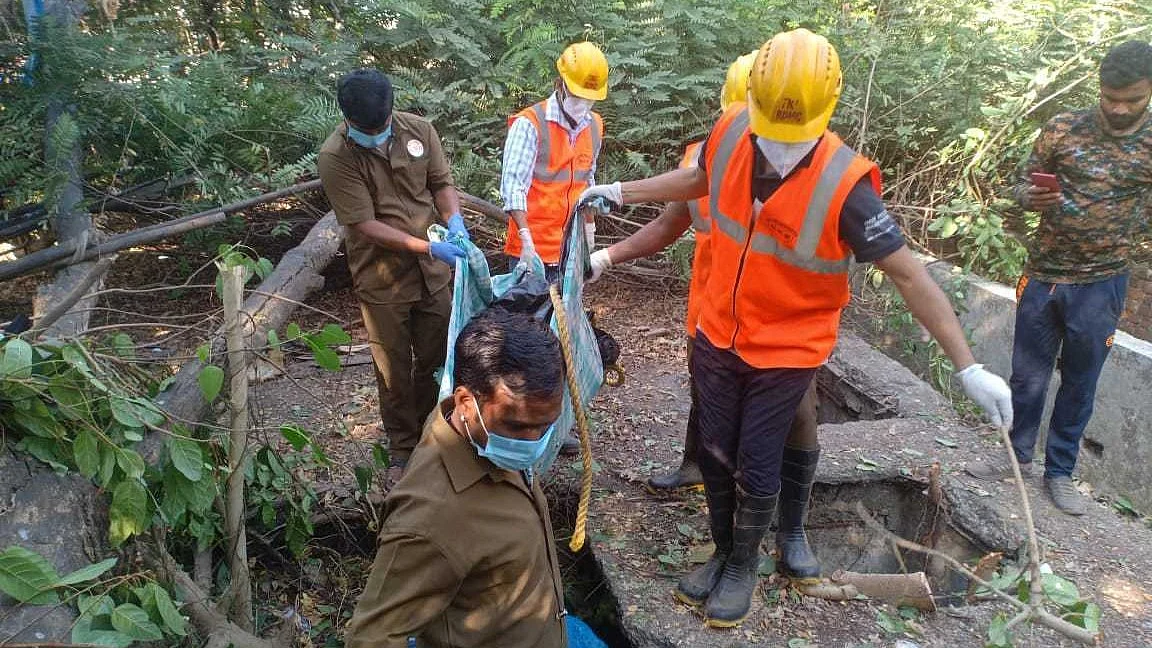 Nashik: Decomposed Body Of Unidentified Person Found In Manhole On Peth Road