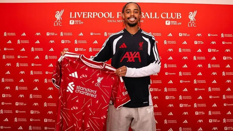 Barcola joins Liverpool from PSG in £123m move