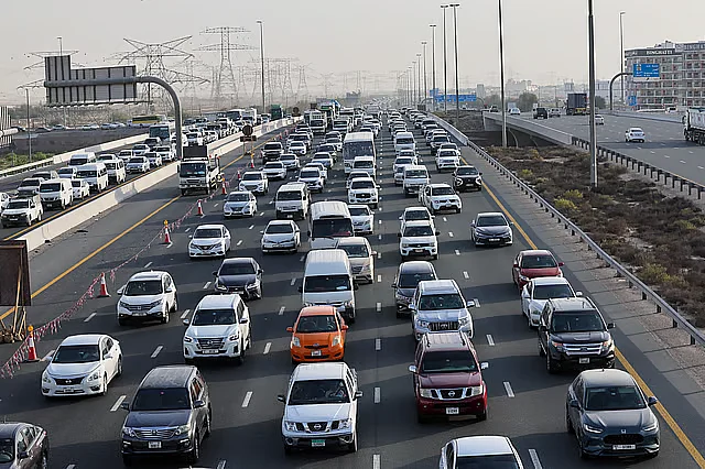 UAE traffic alert: Heavy congestion hits Dubai-Sharjah roads and highways