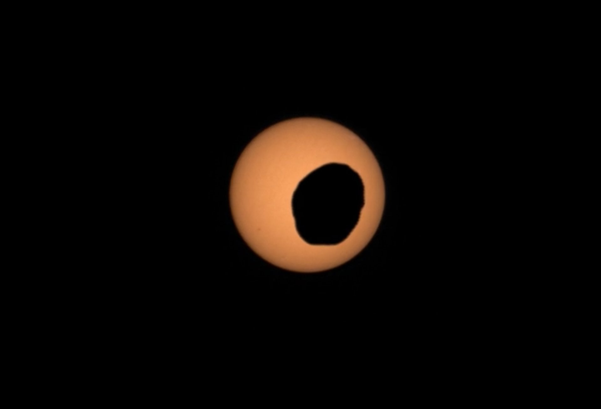 Martian Astronomy: Percy Sees a ‘Phobos Eclipse’ From Mars