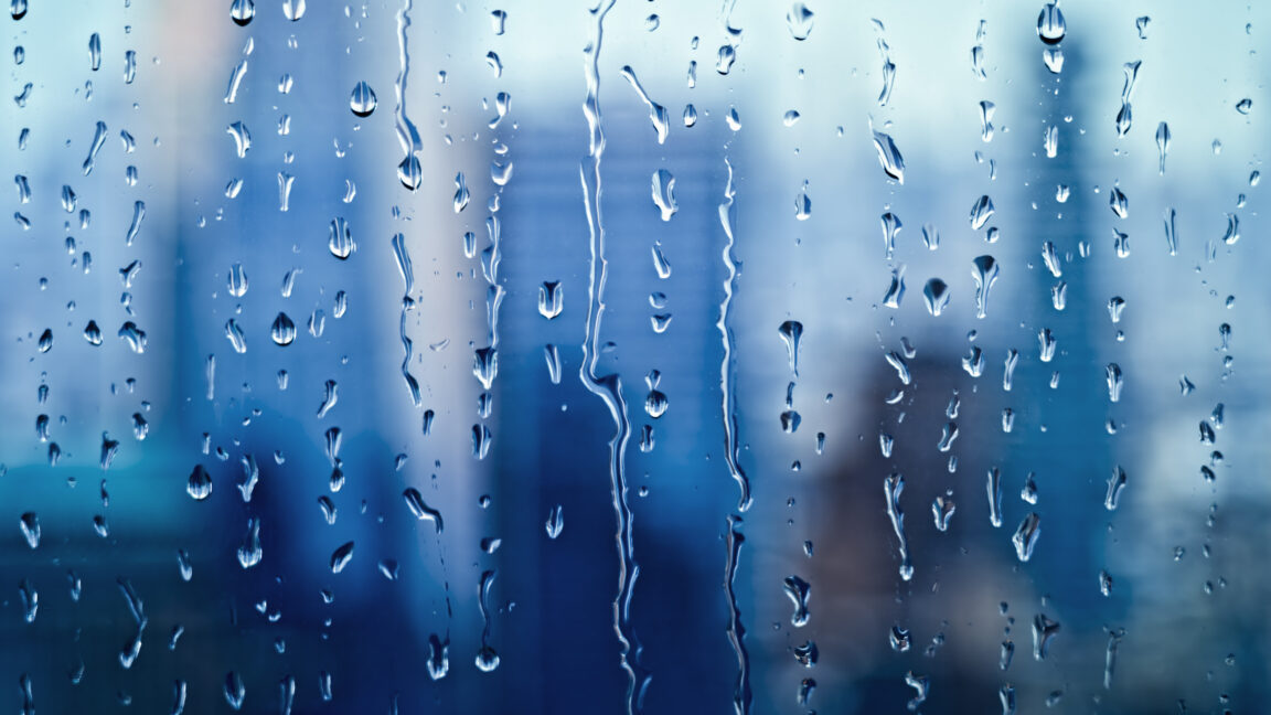 Raindrops are tiny lightning bolts, and they’re corroding cars, study finds